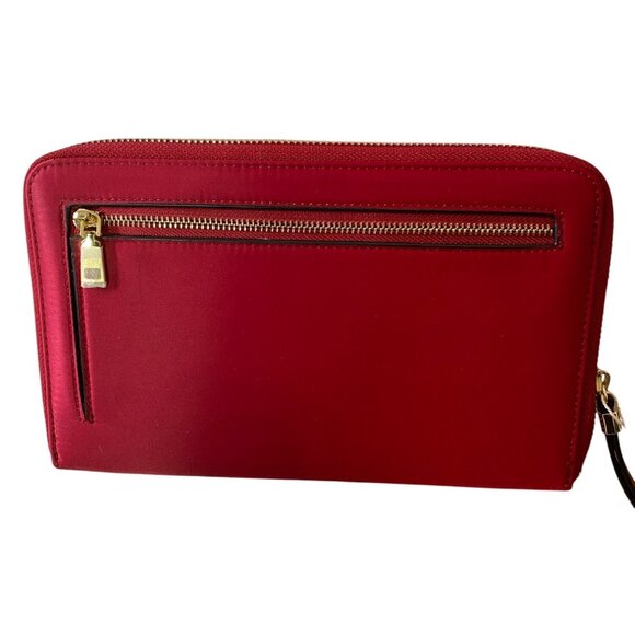 NEW Simply Noelle RFID Red Wallet Wristlet Card Slots ID Window Zipper Pockets - Picture 2 of 9